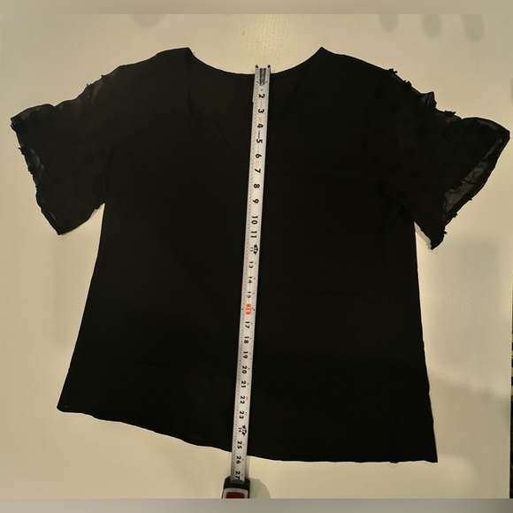 Fashion Collection: Blouse: Black w/ patterned Short Sleeves: X-Large - Picture 4 of 5